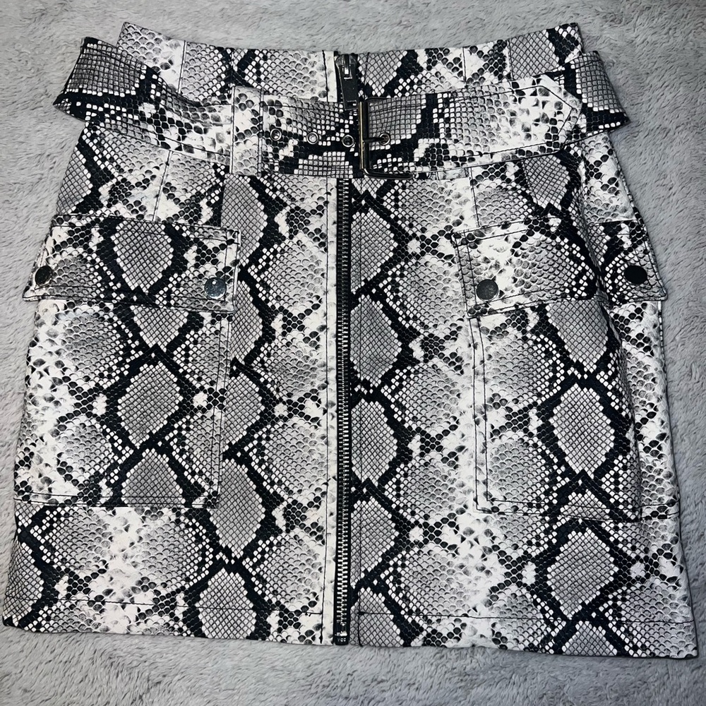 Top shop snake print mini skirt size small